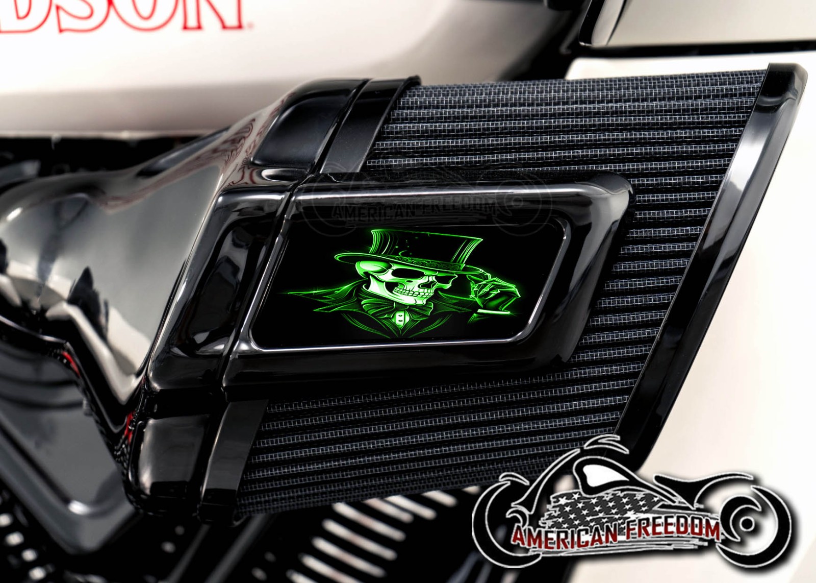 Harley 2025+ Heavy Breather Insert - Top Hat Skull Green