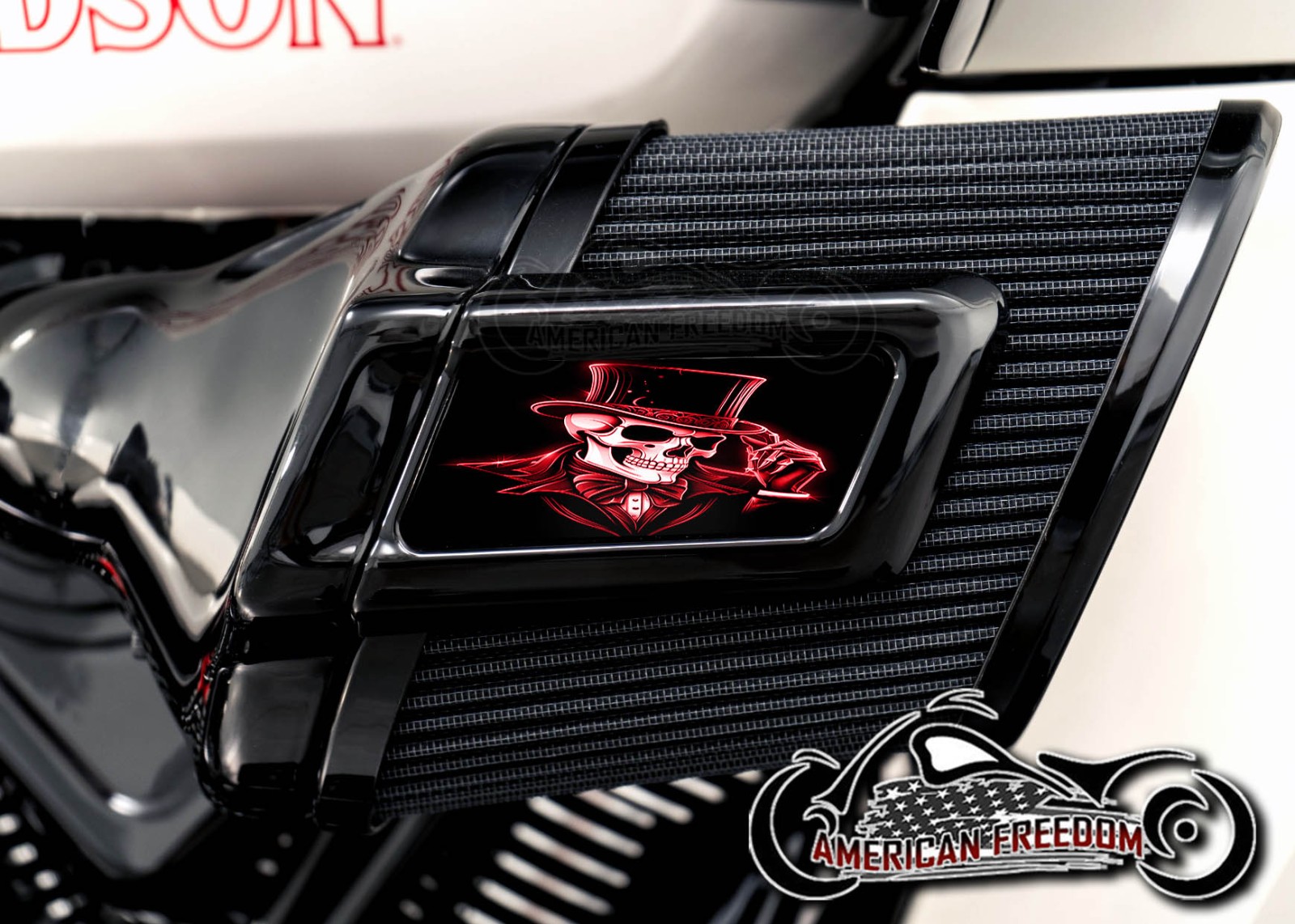 Harley 2025+ Heavy Breather Insert - Top Hat Skull Red