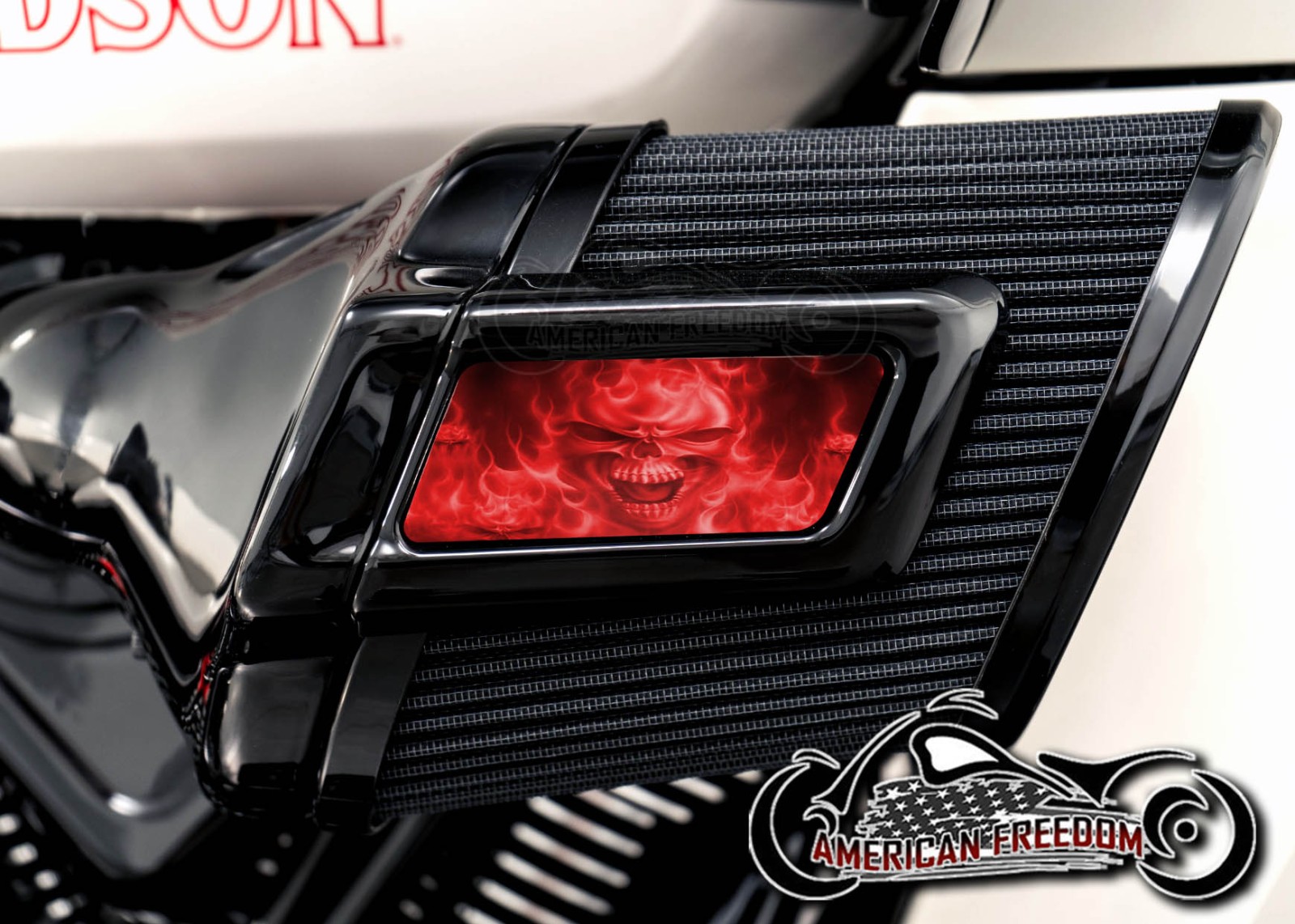 Harley 2025+ Heavy Breather Insert - Flame Skull Red